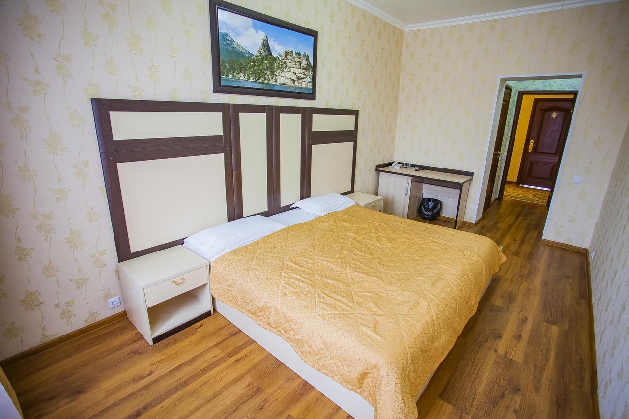 Jumbaktas Borovoe Hotel Exteriér fotografie